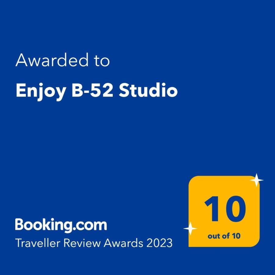 Enjoy B-52 Studio Belgrade Exterior photo